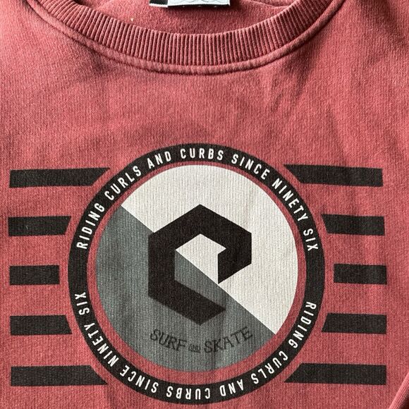 VTG Ericeira Skate Surf Riding Curls And Curbs Burgundy Crew Neck Sweatshirt - Picture 2 of 4